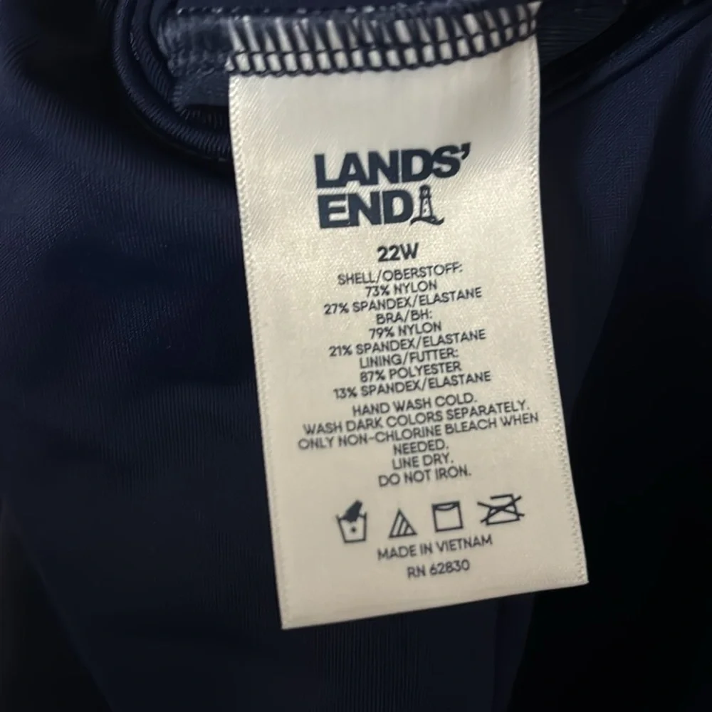 Lands End Plus Size Women’s One Piece‎ Swimsuit, 22W Blue
